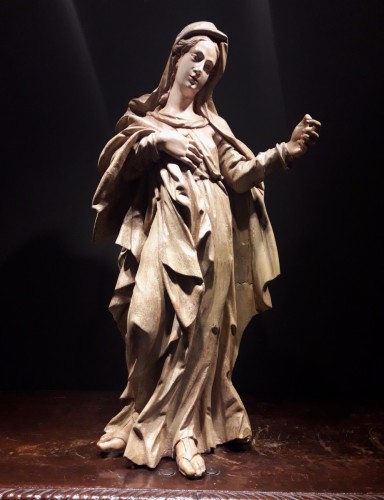 Antiquités - Madone en bois sculpté du XVIe siècle